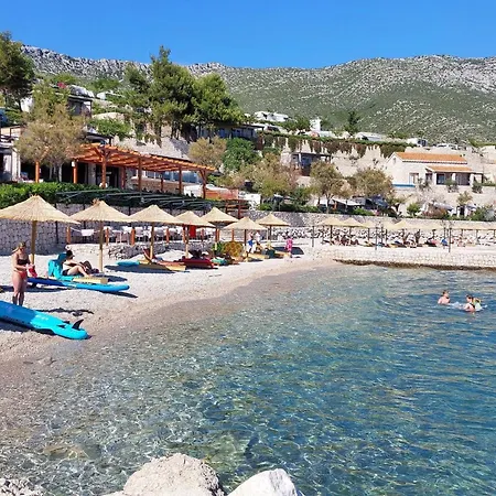 Nyaraló Ferienvilla Dalmatiner Mit Infinity Pool By Interhome