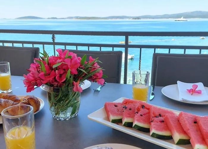 Holiday home Ferienvilla Dalmatiner Mit Infinity Pool By Interhome Jurjevic